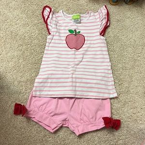 Apple smocked outfit 🍏 🍎